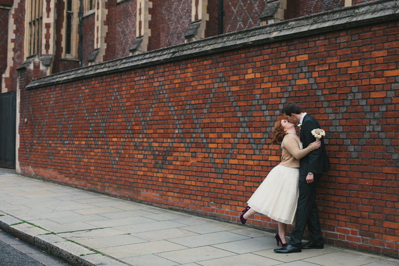 Quirky_Natural_London_Pub_Wedding_Photography_Maureen_Du_Preez-052